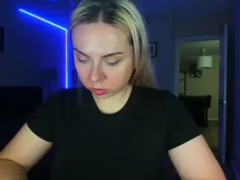 HappyIva online show from September 15, 2:55 am