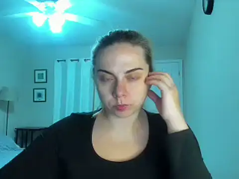 HappyIva online show from September 26, 5:44 am