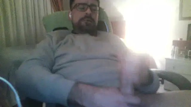 Patrickhound online show from January 3, 2:54 am