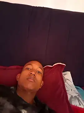 EmiroAndr3S online show from January 8, 4:42 pm