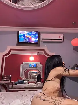 LawrencyLarry online show from April 24, 2:14 am