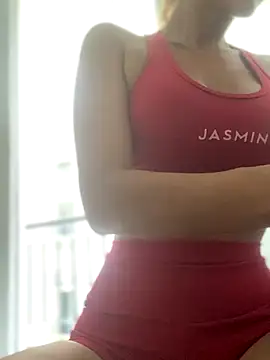 Snapshot of Samantha_bigboobs chatting on November 10, 7:46 pm Samantha bigboobs online show from November 10, 7:46 pm