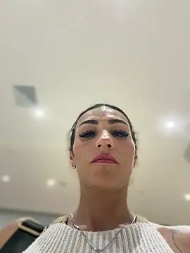 Samantha bigboobs online show from March 27, 7:35 pm