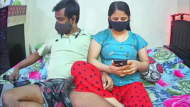 Hot Nila online show from December 15, 3:11 am