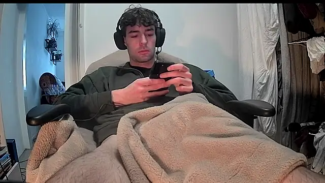 onesieboyx online show from February 7, 2:15 pm