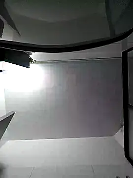 Snapshot of escorpio50jt chatting on January 28, 2:11 am escorpio50jt online show from January 28, 2:11 am