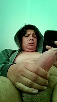 Snapshot of escorpio50jt chatting on March 9, 11:47 am escorpio50jt online show from March 9, 11:47 am