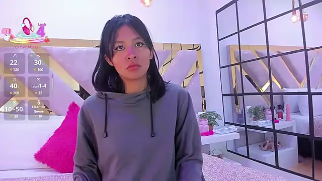 nayara macherano online show from March 14, 9:35 am