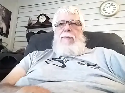 Snapshot of Futura_intx chatting on November 9, 4:05 pm Futura intx online show from November 9, 4:05 pm