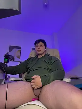 Snapshot of Thom_Ohtani chatting on October 27, 10:03 pm Thom Ohtani online show from October 27, 10:03 pm