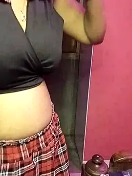 nikitacute23 online show from February 25, 5:19 am