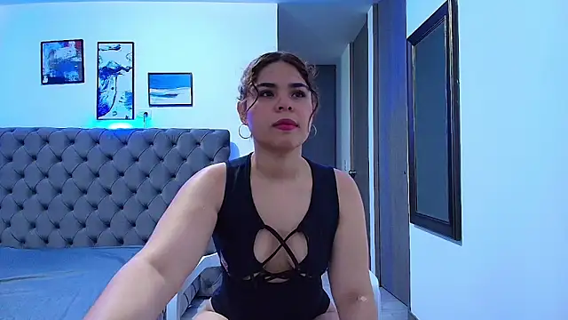 stellaallen24 online show from January 27, 11:11 pm