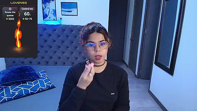 stellaallen24 online show from March 10, 11:38 pm