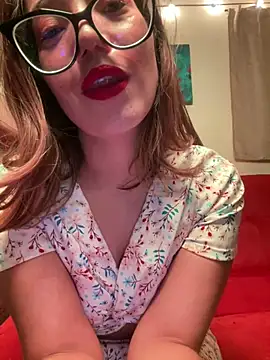 MadameNat online show from March 18, 8:03 am