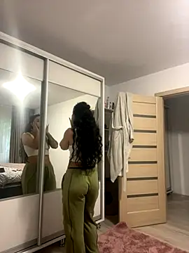 NNNoire online show from October 10, 10:25 am