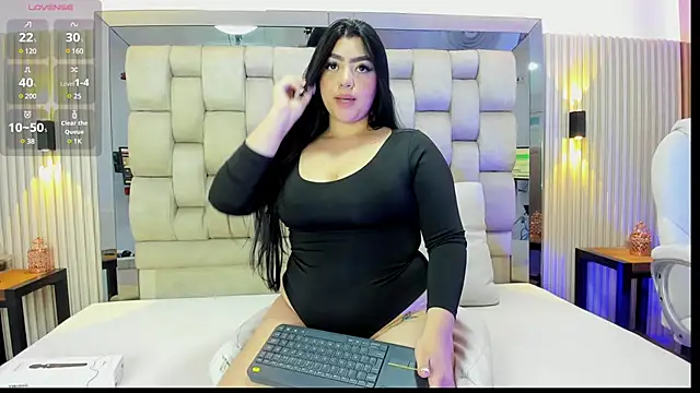 Snapshot of ashlyn_parker chatting on January 17, 11:07 pm ashlyn parker online show from January 17, 11:07 pm