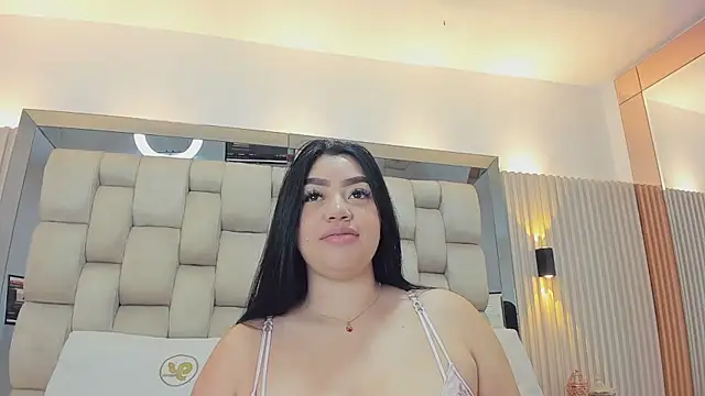 Snapshot of ashlyn_parker chatting on March 5, 7:27 pm ashlyn parker online show from March 5, 7:27 pm
