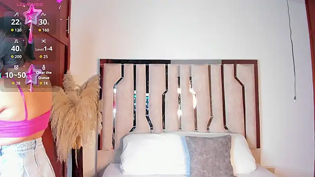 Snapshot of ssofijohnsonx chatting on November 29, 1:03 pm ssofijohnsonx online show from November 29, 1:03 pm