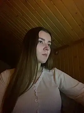 mewKate online show from February 19, 6:43 pm