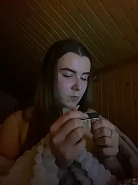 mewKate online show from February 25, 6:53 pm