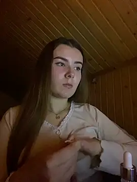 mewKate online show from March 6, 7:32 pm