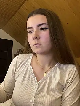 mewKate online show from March 13, 6:34 pm