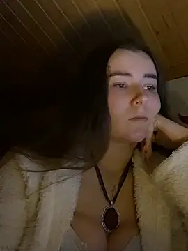 mewKate online show from April 20, 5:59 pm