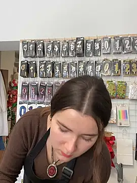 mewKate online show from April 21, 11:05 am