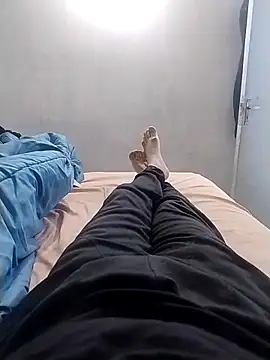 Snapshot of engineer_1980 chatting on March 15, 1:11 am engineer 1980 online show from March 15, 1:11 am