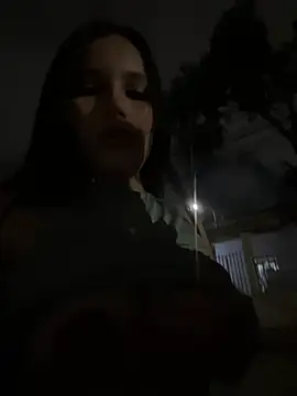 Snapshot of the_queen_of_street chatting on June 19, 11:52 pm the queen of street online show from June 19, 11:52 pm