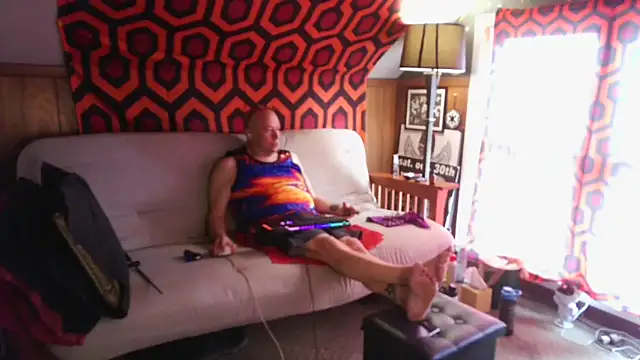 Snapshot of fractal74 chatting on February 24, 8:36 pm fractal74 online show from February 24, 8:36 pm