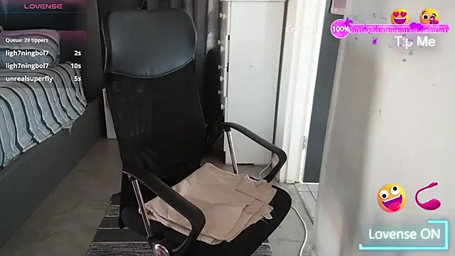 boeslaboes1 online show from March 21, 9:23 am