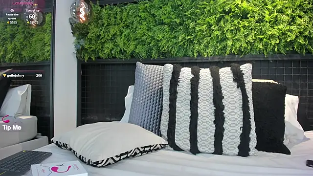 Blue Angell online show from March 6, 1:27 am