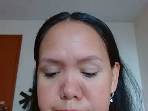 Snapshot of marilynbeautifullyhairy chatting on January 14, 3:04 pm marilynbeautifullyhairy online show from January 14, 3:04 pm