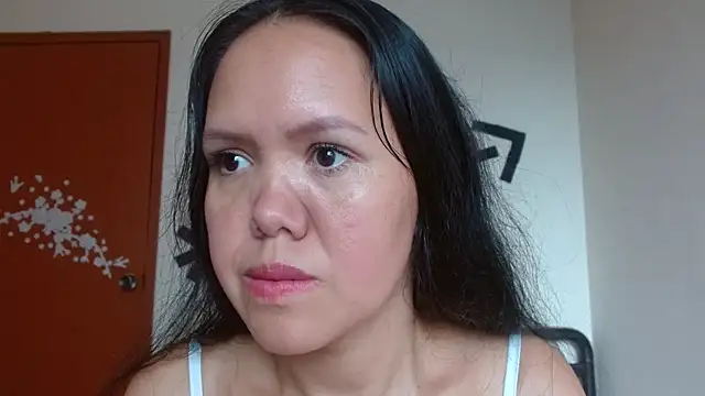 Snapshot of marilynbeautifullyhairy chatting on February 22, 1:57 pm marilynbeautifullyhairy online show from February 22, 1:57 pm