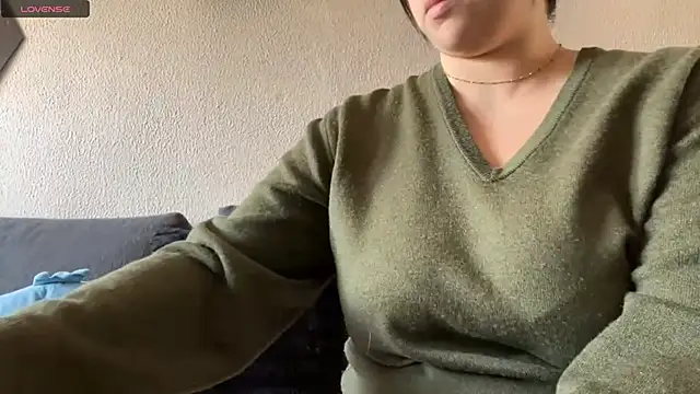 Snapshot of Caitlyn_lust chatting on February 25, 1:06 pm Caitlyn lust online show from February 25, 1:06 pm