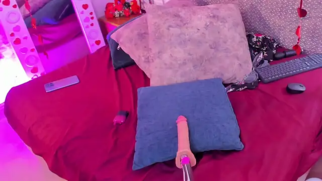 Snapshot of VeronicaOlson_ chatting on February 16, 11:59 pm VeronicaOlson online show from February 16, 11:59 pm