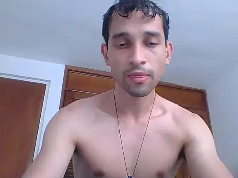 jovenvergonguapo09 online show from April 27, 6:28 pm