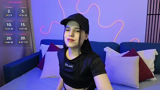 Snapshot of Harleen_Moore chatting on February 14, 1:29 pm Harleen Moore online show from February 14, 1:29 pm