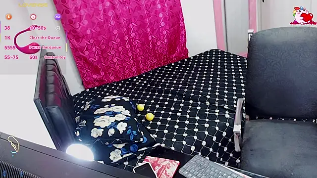 Snapshot of kimberly_bellu chatting on September 14, 10:53 pm kimberly bellu online show from September 14, 10:53 pm