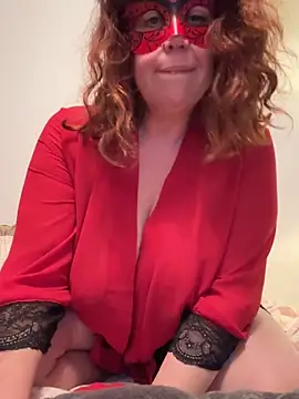 sweetinside  online show from March 6, 9:00 pm