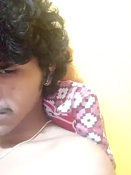 CosmicEmuu online show from January 12, 1:48 pm