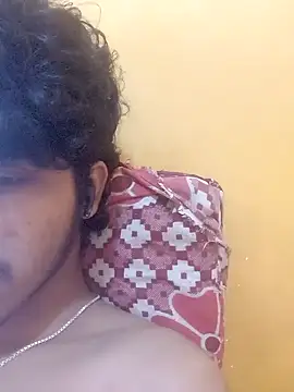 CosmicEmuu online show from September 30, 6:29 am