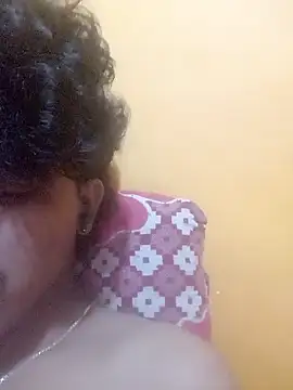 CosmicEmuu online show from October 14, 2:07 pm