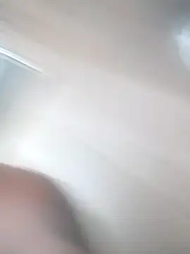 Snapshot of jayjay198080 chatting on January 14, 10:17 am jayjay198080 online show from January 14, 10:17 am