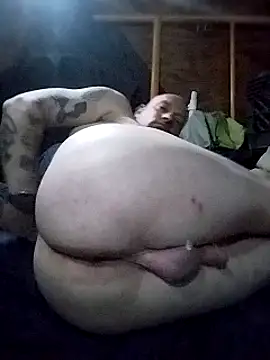 Snapshot of jayjay198080 chatting on January 23, 11:58 pm jayjay198080 online show from January 23, 11:58 pm