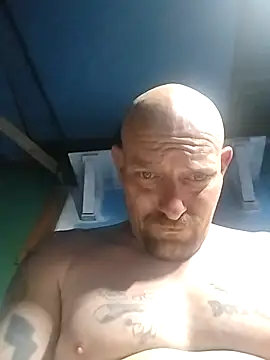 Snapshot of jayjay198080 chatting on March 4, 3:26 pm jayjay198080 online show from March 4, 3:26 pm