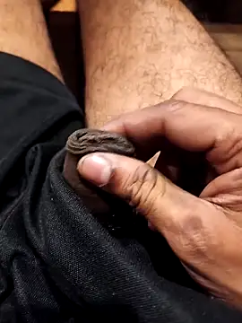 vannaaaa100 online show from December 3, 1:20 pm