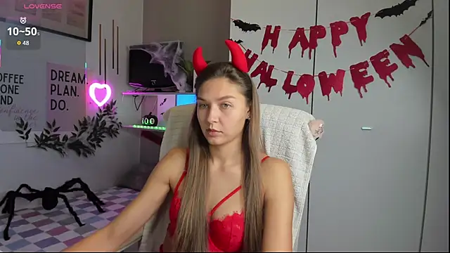 Snapshot of SofiaLolipop chatting on October 27, 2:43 pm SofiaLolipop online show from October 27, 2:43 pm