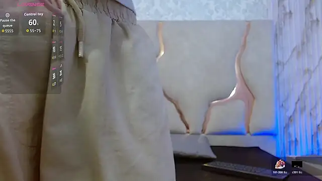 Axel tay online show from January 11, 11:59 am